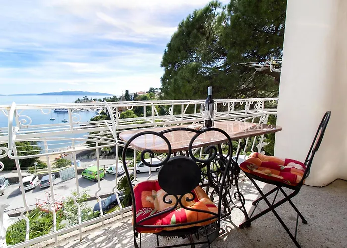 Karin In Center, With Terrace And Spectacular Sea View * Abbázia